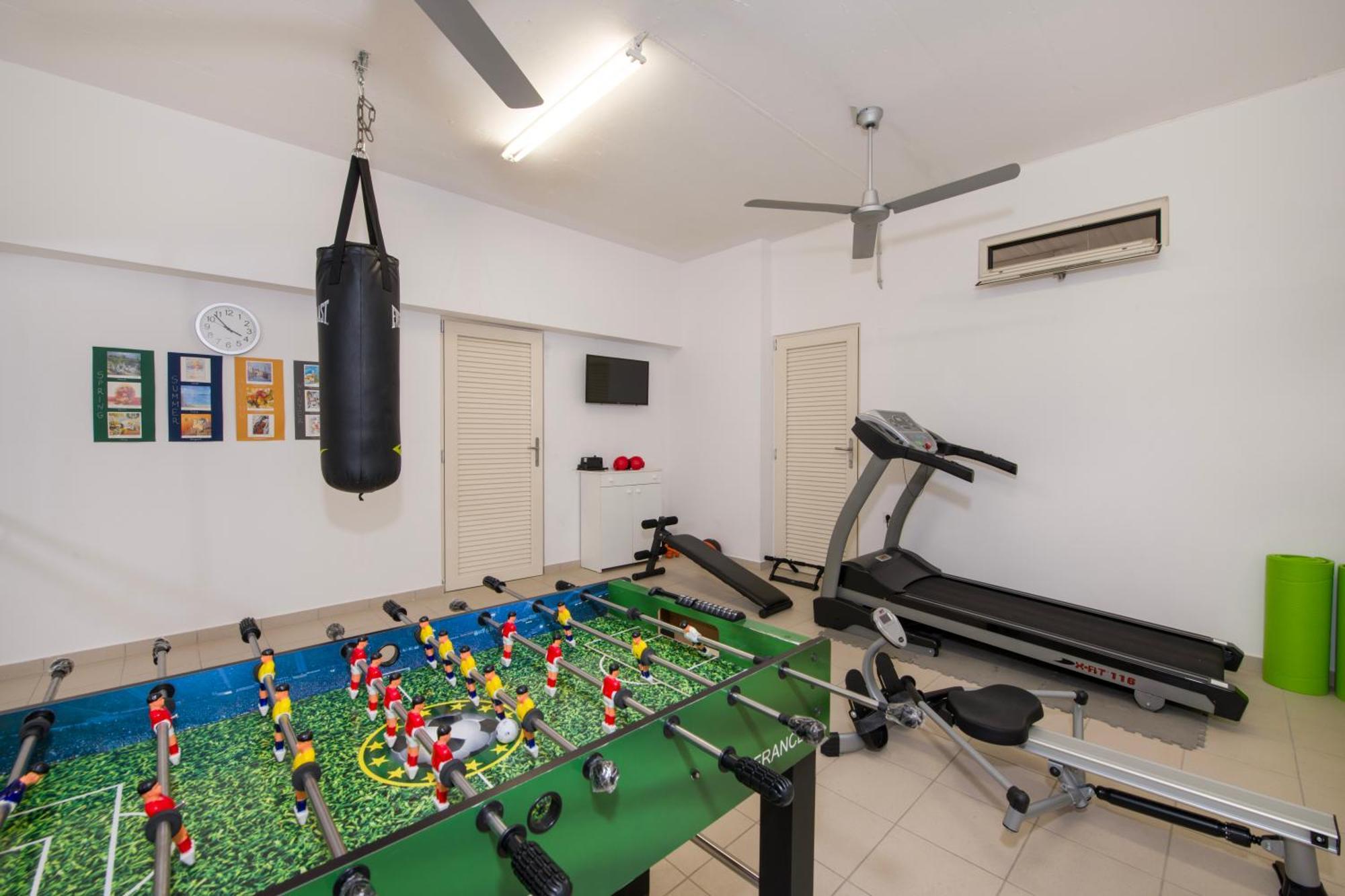 Four Seasons Private Villa - Seaview - Big Heated Pool - Gym - Sport Activities Gouves Bagian luar foto