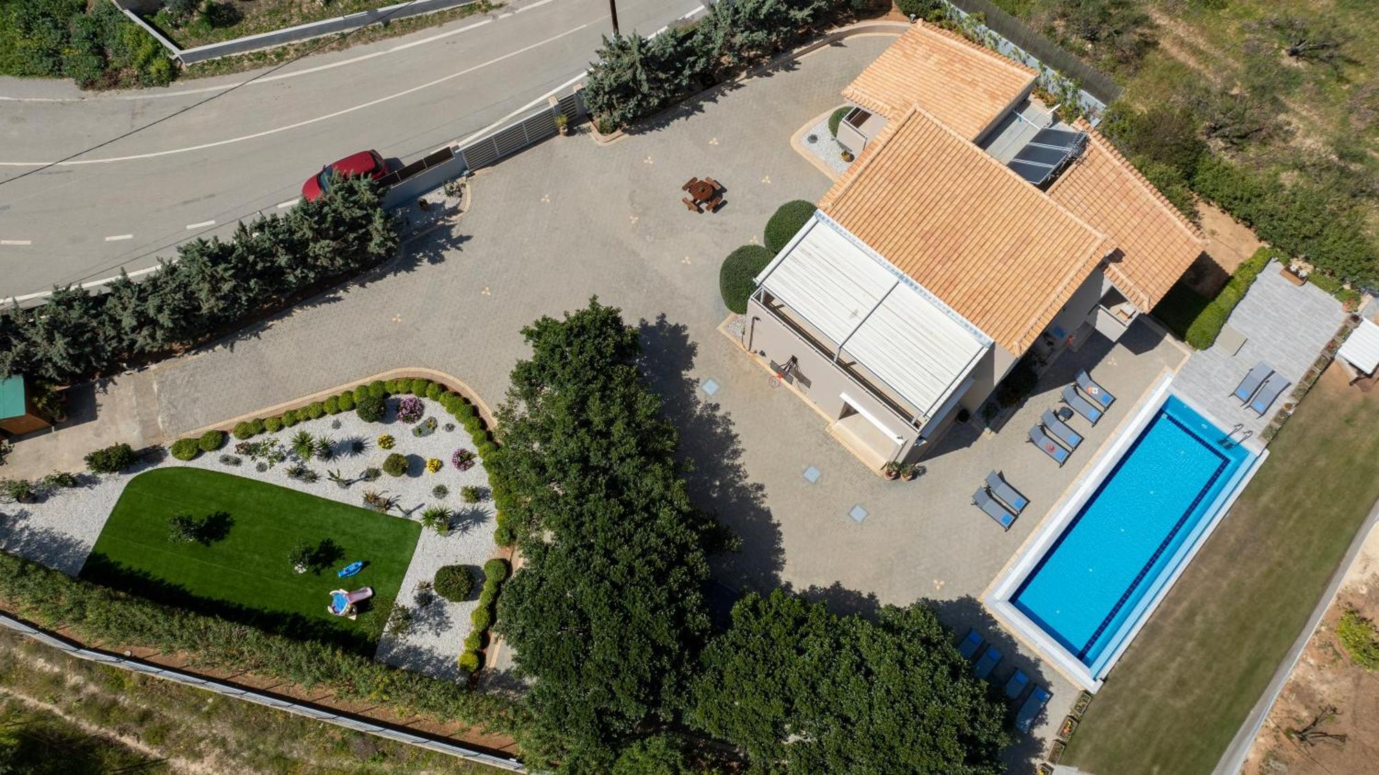 Four Seasons Private Villa - Seaview - Big Heated Pool - Gym - Sport Activities Gouves Bagian luar foto